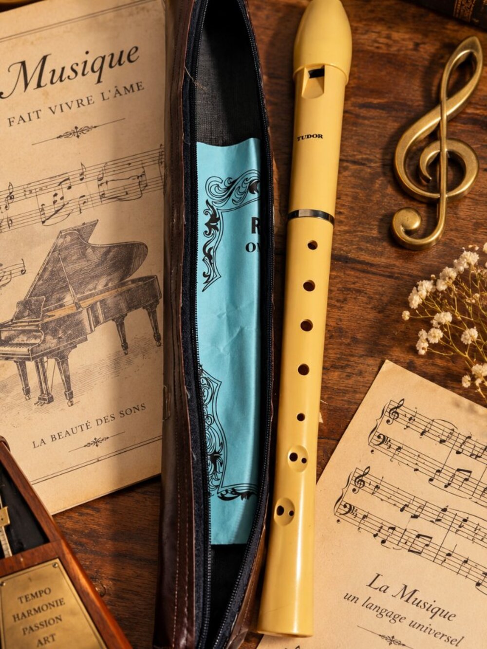 Vintage Tudor Soprano Recorder / Flute - German Fingering Key of C with Storage
